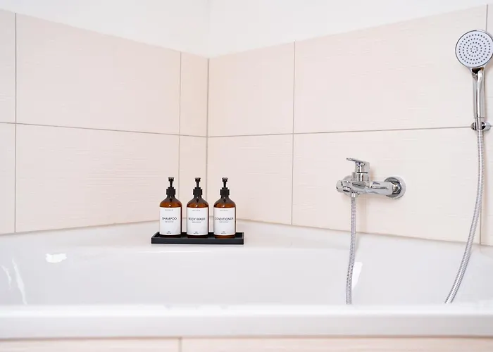 아파트 Stadtblick - Modernes Wohnen Auf 2 Etagen *